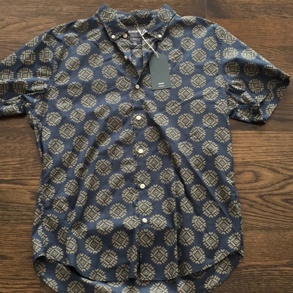NWT Men’s Short Sleeve Button Down Shirt From Bonobos (L)
